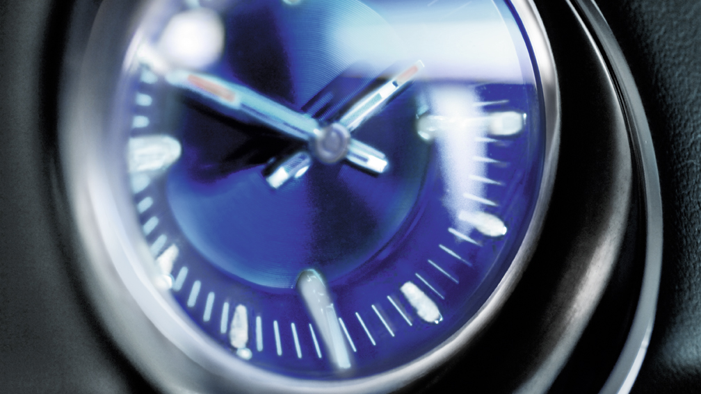 Jaguar XJ Interior Analog clock